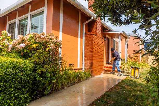 Best Residential Pressure Washing Services  in Fostoria, OH